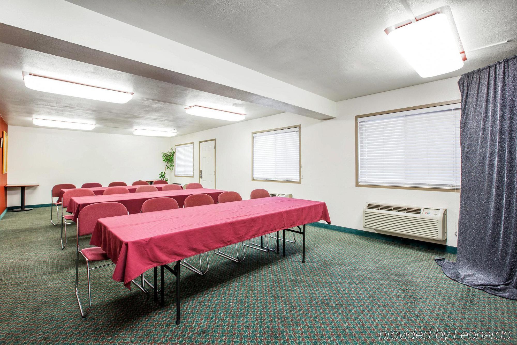 Motel 6-Fresno, Ca - Yosemite Hwy Eksteriør bilde