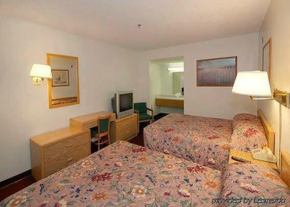 Motel 6-Fresno, Ca - Yosemite Hwy Eksteriør bilde
